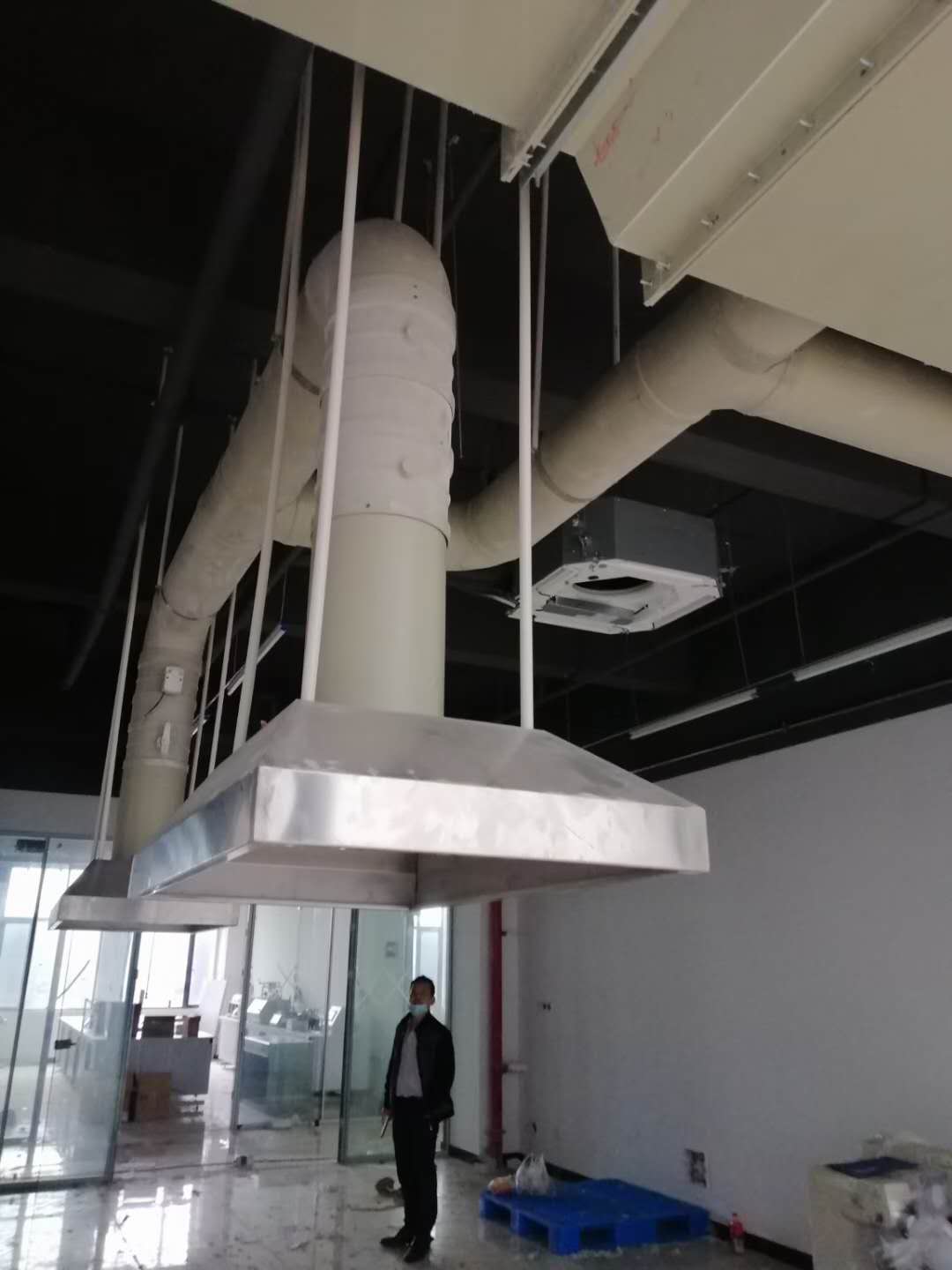 抽風(fēng)機(jī)有哪些特點(diǎn)？抽風(fēng)機(jī)的安裝有哪些要注意的