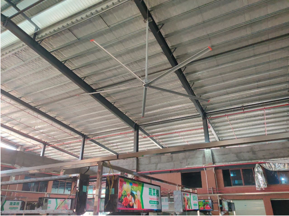 夏季農(nóng)貿(mào)市場通風降溫有哪些降溫辦法？建議采納這些建議