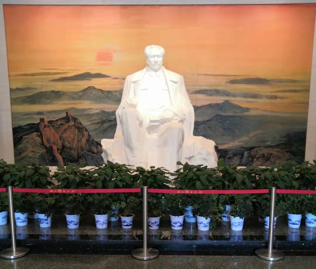 44年前的今天，一代偉人與世長辭，深切緬懷偉大領(lǐng)袖毛主席！